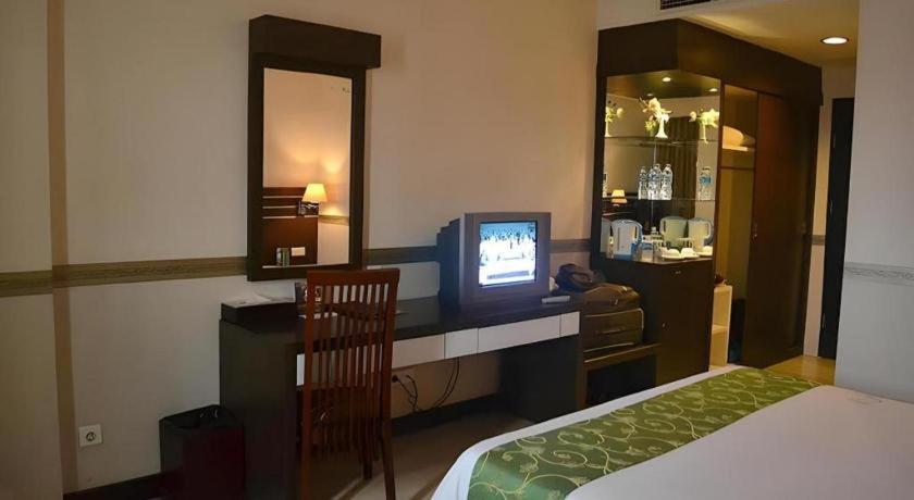 Grand Antares Hotel Medan Exterior foto